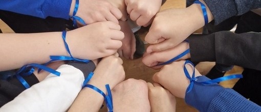 Міжнародна акція на знак підтримки людей з аутизмом «Light It Up Blue»